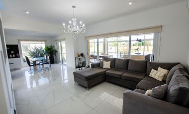 CASA EN VENTA EN LA MAGDALENA CANNING