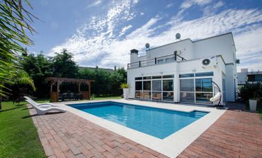 CASA EN VENTA EN LA MAGDALENA CANNING