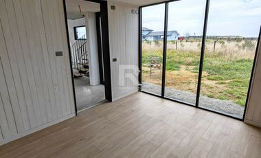 CASA NUEVA EN CONDOMINIO SENDEROS DEL BOSQUE, LLANQUIHUE