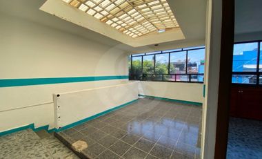 Casa uso de suelo en venta en Colinas del Lago