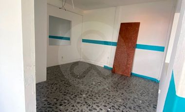 Casa uso de suelo en venta en Colinas del Lago