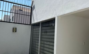 Casa en Renta en La Antigua Cementera, 3 recámaras, Puebla