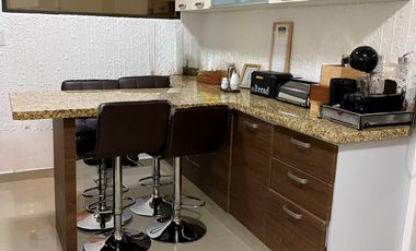EN VENTA Casa en condominio - BALCONES DE LA HERRADURA