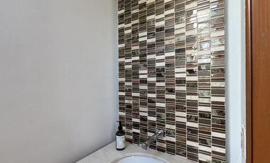 Casa de un piso, paneles , privada Allegra, Sta Gertrudis, Cabo Norte