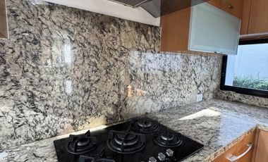 Casa de un piso, paneles , privada Allegra, Sta Gertrudis, Cabo Norte