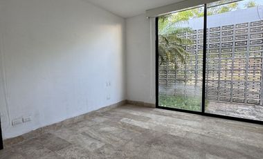 Casa de un piso, paneles , privada Allegra, Sta Gertrudis, Cabo Norte