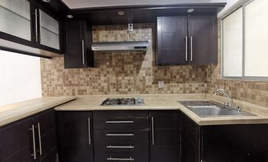 Se vende casa de 3 recamaras en Jardines de la Hacienda, Tonalá, Jalisco. $1,435,000