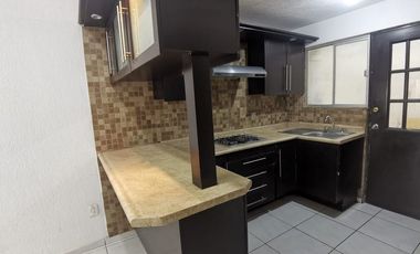 Se vende casa de 3 recamaras en Jardines de la Hacienda, Tonalá, Jalisco. $1,435,000