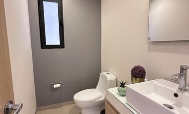 Casa Venta dentro de Residencial en San Mateo Atenco en los límites con Metepec