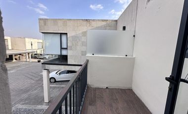 Casa Venta dentro de Residencial en San Mateo Atenco en los límites con Metepec