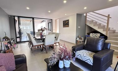 Casa Venta dentro de Residencial en San Mateo Atenco en los límites con Metepec