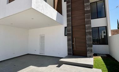Casa - Condominio St Ángelo Residence
