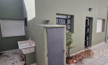 PH 3 ambientes con patio en Los Andes