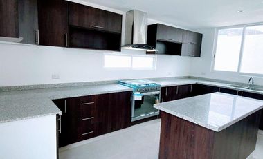 VENTA DE CASA EN ZIBATA QUERETARO