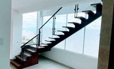 VENTA DE CASA EN ZIBATA QUERETARO