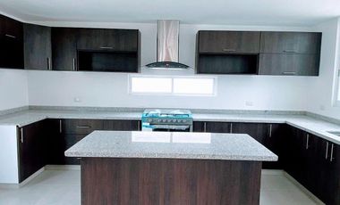 VENTA DE CASA EN ZIBATA QUERETARO