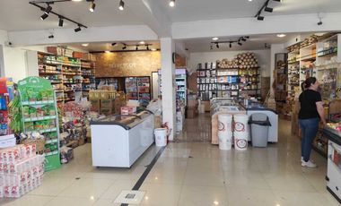 Local comercial en arriendo  en CURICÓ