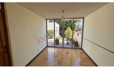 ¡CASA CON JARDIN EN VENTA EN BOSQUE DE BALUARTE, BOSQUES DE LA HERRADURA!