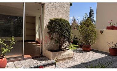 ¡CASA CON JARDIN EN VENTA EN BOSQUE DE BALUARTE, BOSQUES DE LA HERRADURA!
