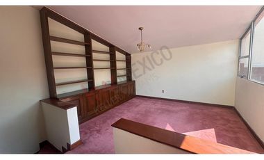 ¡CASA CON JARDIN EN VENTA EN BOSQUE DE BALUARTE, BOSQUES DE LA HERRADURA!