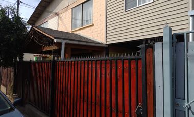 VENTA DE CASA EN PLACILLA 3 DORMITORIOS 2 BAÑOS