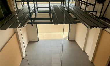 Local de arriendo en Samanes 2 – código:21751