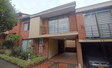ARRIENDO de CASAS en ENVIGADO