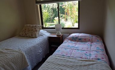 Hermosa casa en condominio Lo Herrera 180/812 mtrs2 arriendo con compromiso de compra 12.600UF