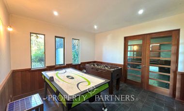 Gran casa en exclusivo condominio con vista al volcán