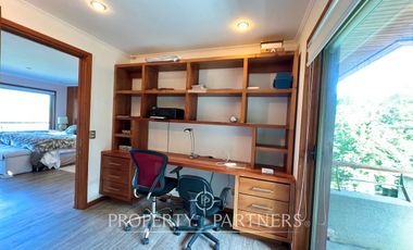 Gran casa en exclusivo condominio con vista al volcán