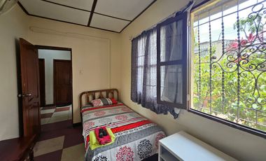 Casa Rentera en Venta,  Centro de Guayaquil AnaA