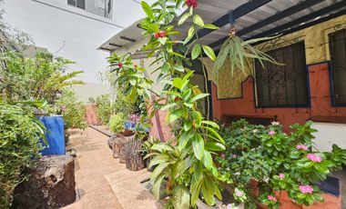Casa Rentera en Venta,  Centro de Guayaquil AnaA