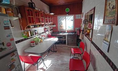 Casa en venta - 3 Dormitorios 3 Baños - Local - La Matanza