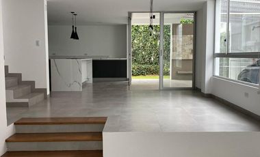 Venta Casa 3 Dormitorios. Sector: La Cerámica. JB