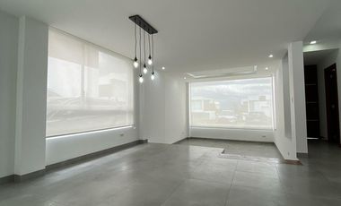 Venta Casa 3 Dormitorios. Sector: La Cerámica. JB