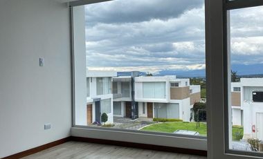 Venta Casa 3 Dormitorios. Sector: La Cerámica. JB