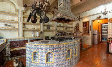 VENTA DE RESIDENCIA ESTILO NEOCLASICO MEXICANO EN PUEBLA