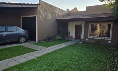 VENTA - CASA EN MONTE GRANDE