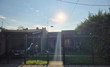 VENTA - CASA EN MONTE GRANDE