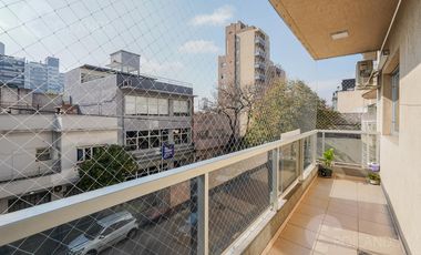 Venta Departamento 3 Ambientes con Cochera y Balcón