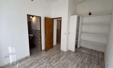 Casa en Mar del Sur sobre Avenida 100 esquina 19