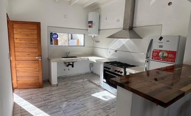 Casa en Mar del Sur sobre Avenida 100 esquina 19
