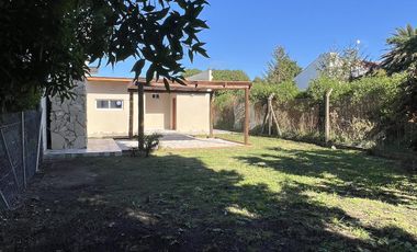 Casa en Mar del Sur sobre Avenida 100 esquina 19