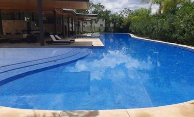Casa en venta en Mérida, Privada Parque Central, Cholul ( L. 12)