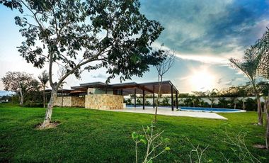 Casa en venta en Mérida, Privada Parque Central, Cholul ( L. 12)