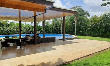 Casa en venta en Mérida, Privada Parque Central, Cholul ( L. 12)