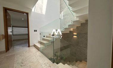RENTA CASA EN CAPITAL NORTE ZAPOPAN