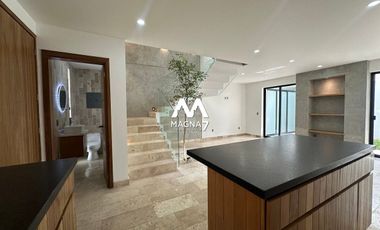 RENTA CASA EN CAPITAL NORTE ZAPOPAN