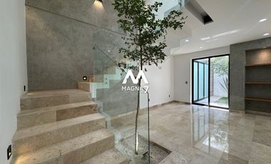 RENTA CASA EN CAPITAL NORTE ZAPOPAN