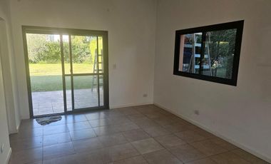 Casa en alquiler en barrio cerrado Talar del Lago 1, Pacheco